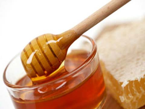 Người cao tuổi nên ăn mật ong hơn ăn đường