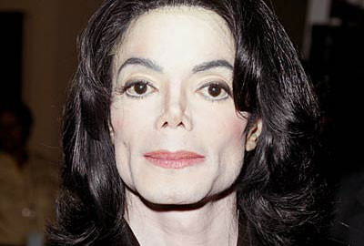 Michael Jackson gặp khó khăn lớn vử tà i chính 