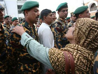 Thảm sát ở Bangladesh: 1000 lính biên phòng bị buộc tội 
