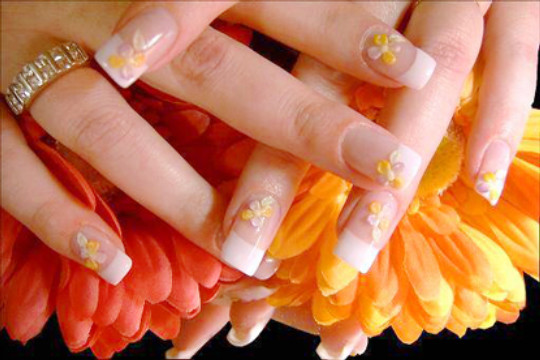 Tự  là m đẹp móng tay tại nhà 
