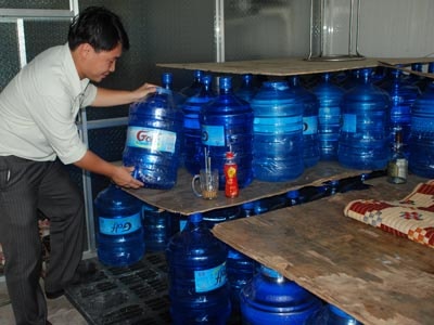 Hà  Nội: Xử­ lý 9 cơ sở sản xuất nước tinh khiết không đạt chuẩn
