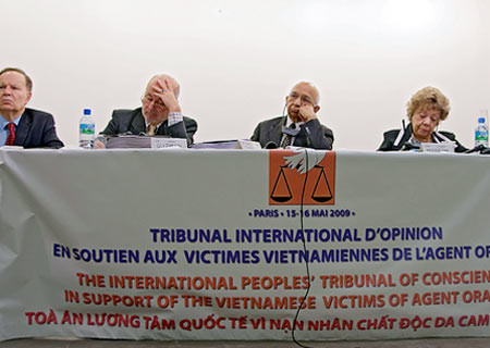 Tòa án quốc tế đử nghị VN thà nh lập ủy ban da cam