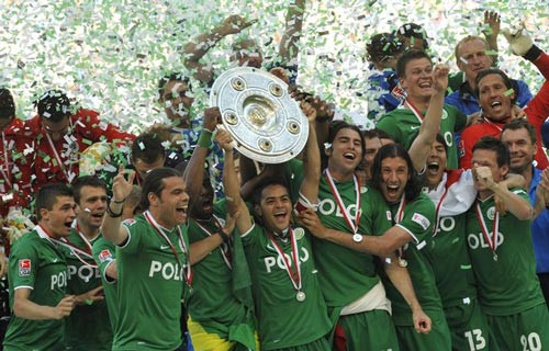 Vòng 34 Bundesliga: Đĩa bạc Bundesliga vinh danh Wolfsburg