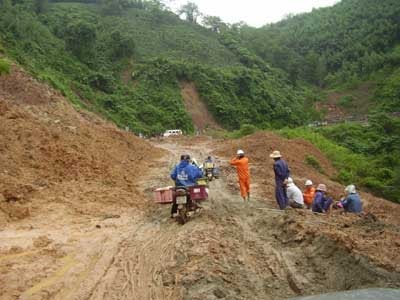 Mật độ đường bộ ở Việt Nam chỉ đạt 0,21km/1000 dân