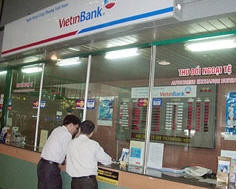 Vietinbank niêm yết trên sà n HoSE: Mối lo mang tên "xả hà ng"?