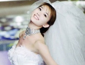 Hà  Nội: Ngà y hội thời trang cưới 2009