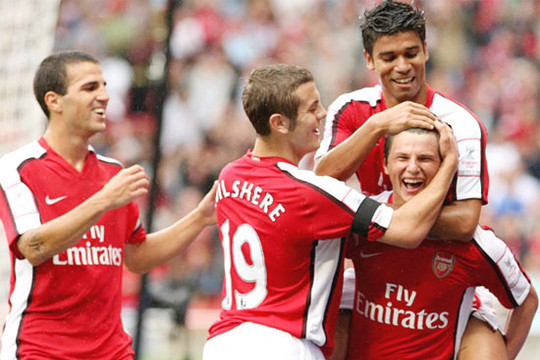 Arshavin toả sáng giúp Arsenal đánh bại Atletico Madrid