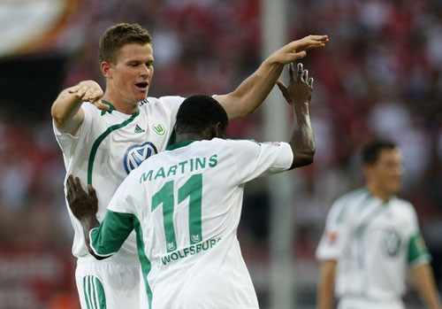 Vòng 2 Bundesliga: Wolfsburg thắng lớn, Bayern hoà  thất vọng