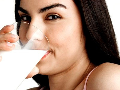 Uống sữa khi đói có hại cho sức khỏe?