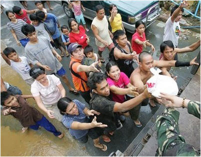 Số người chết vì bão tại Philippines tăng lên 140
