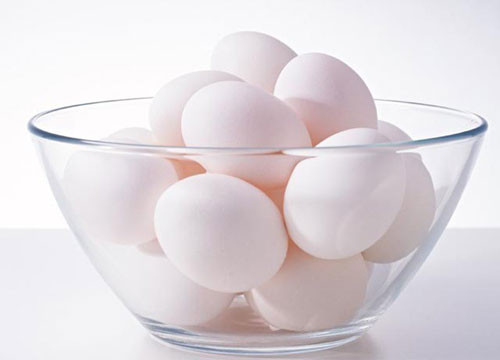 Hoá chất tẩy trắng có thể nhiễm và o bên trong trứng