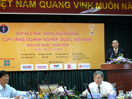 Công bố Giải thưởng Cúp và ng doanh nghiệp dược Việt Nam