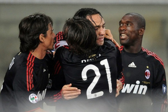 Vòng 9 Serie A: Nesta chói sáng, Milan lần thứ 3 ngược dòng