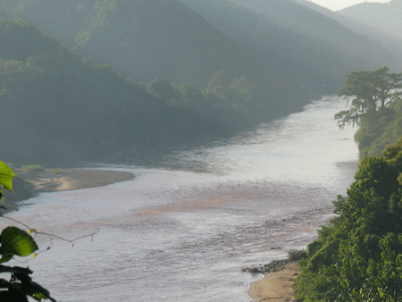 'Cõi thiên thai' bên sông Hồng