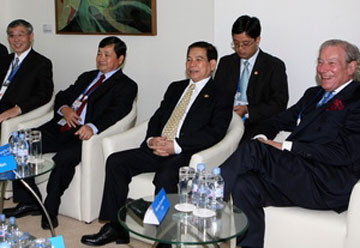 Chủ tịch nước dự phiên họp kín Hội nghị APEC