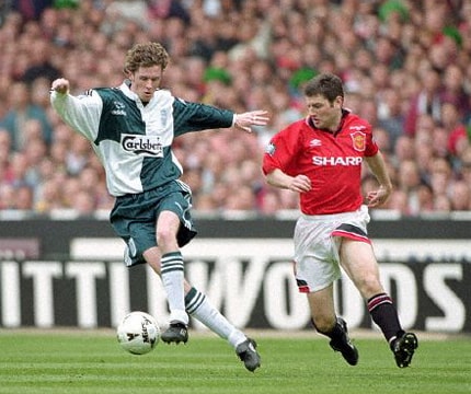 Andy Cole và  McManaman giao lưu với khán giả Việt Nam