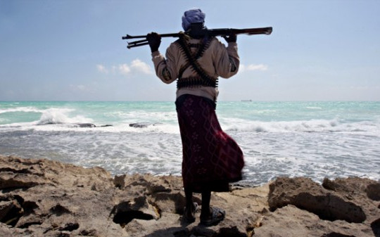 Hải tặc Somalia cướp tà u treo cử Triửu Tiên