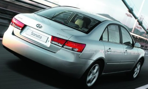 Hyundai thu hồi hà ng loạt xe Sonata