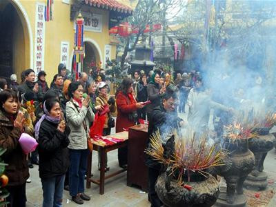 Gian nan lễ chùa đầu năm