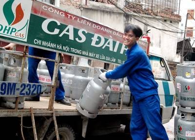 Giá gas tăng 4.000 đồng bình 12kg