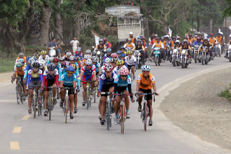 Cuộc đua xe đạp ˜Thăng Long vử đất phương Nam™ sắp khởi tranh 