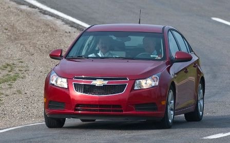 Tìm hiểu ba mẫu Chevrolet Cruze 2011