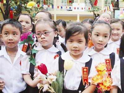 Tuyển sinh lớp 1, lớp 6 ở Hà  Nội: Không cấm trái tuyến