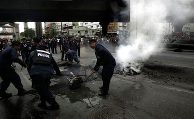 Thái Lan: Chính phủ ra điửu kiện ngừng bắn, bác bử thương lượng