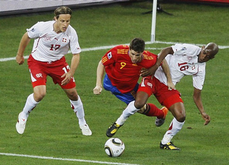 Tây Ban Nha thất bại cay đắng trước Thụy Sĩ