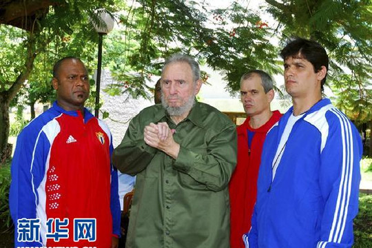 Fidel Castro một lần nữa xuất hiện trước công chúng