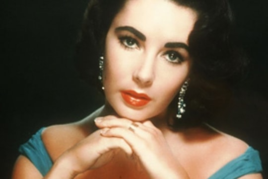 Nữ diễn viên huyửn thoại Elizabeth Taylor qua đời