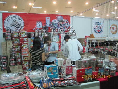 Khai mạc hội chợ bán lẻ hà ng Thái Lan “ Hà  Nội 2011