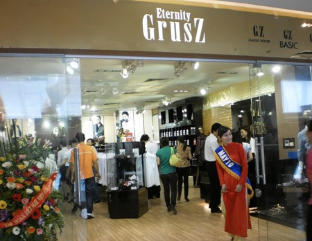 May 10 ra mắt cử­a hà ng thứ 3 giới thiệu sản phẩm Eternity GrusZ tại Hà  Nội