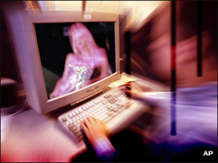 Hacker công khai thông tin thà nh viên các website khiêu dâm