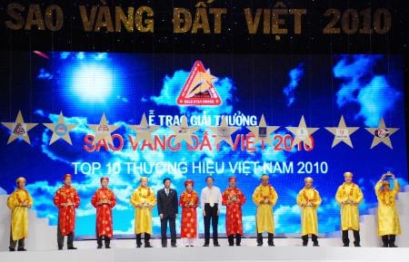 Phát động Giải thưởng Sao Và ng đất Việt năm 2011