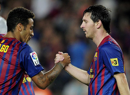 Messi-Fabregas song tấu, Barca hạ sát Villarreal