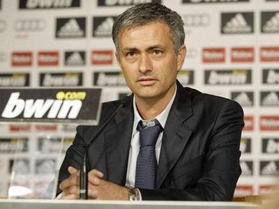 Mourinho: 'Real bị đối xử­ như bọn kẻ cướp'