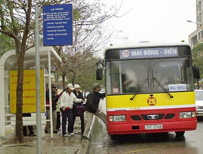 Bộ GTVT cử­ cán bộ khảo sát xe buýt Hà  Nội