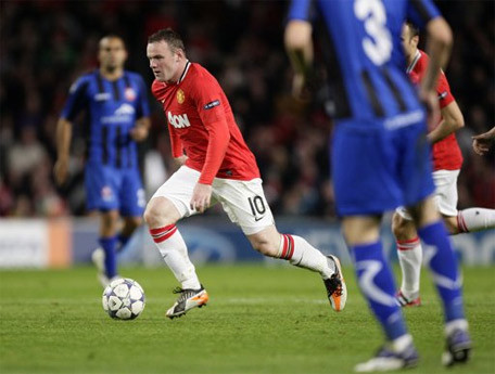 Rooney đưa Man Utd lên ngôi đầu bảng Champions League