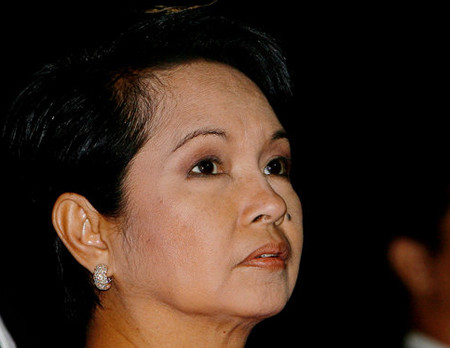 Cựu Tổng thống Philippines Arroyo bị bắt ngay trên giường bệnh