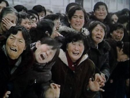 Người Triửu Tiên đội mưa tuyết tiễn biệt Chủ tịch Kim Jong-il