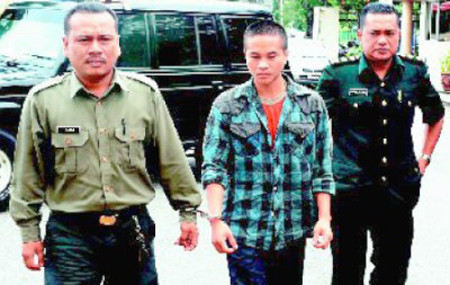 Một người Việt lĩnh 6 năm tù vì trộm trầm hương tại Malaysia