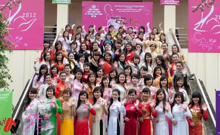 118 người đẹp tham dự vòng sơ khảo 'Người đẹp Kinh Bắc 2012'