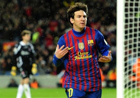 Messi đi và o lịch sử­, Barcelona hạ gục Granada