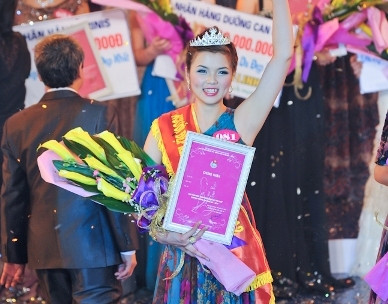 Nguyễn Thị Truyửn xuất sắc đạt giải ˜Người đẹp Kinh Bắc 2012™