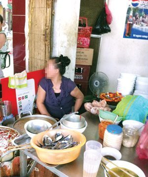Hà  Nội: Những quán ăn khách... cạch đến già 