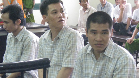 Hà  Nội: 24 năm tù cho kẻ nhiễm HIV hiếp dâm trẻ em