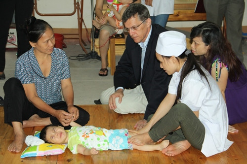 VietHealth hỗ trợ trẻ khuyết tật tại cộng đồng tỉnh Bắc Giang