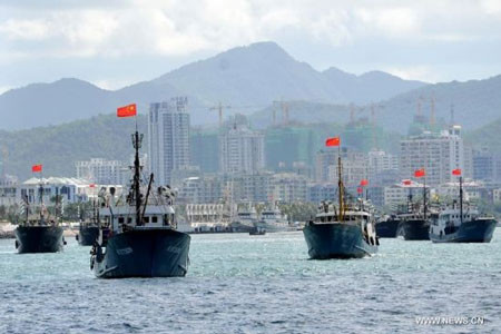 Trung Quốc ám chỉ điửu tà u chiến bảo vệ đội tà u cá đổ xuống Trường Sa