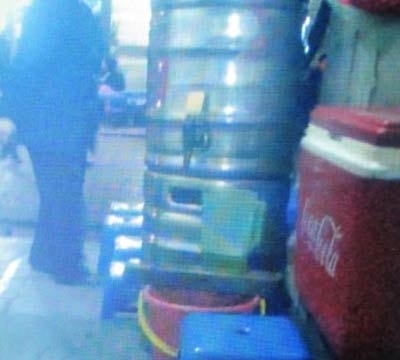 Bẩn như... bia hơi phố cổ Hà  Nội